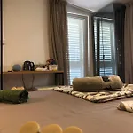 Guest house - Private Ensuite With Balcony - Style Omis